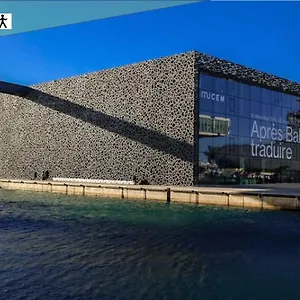 Appartement Bel Appart Tout Equipe, Marseilles